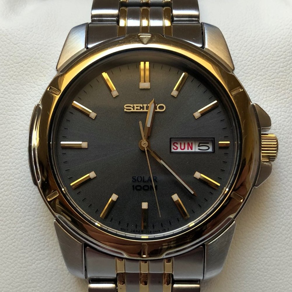 Seiko Solar Men's Watch with Full Bracelet SNE098